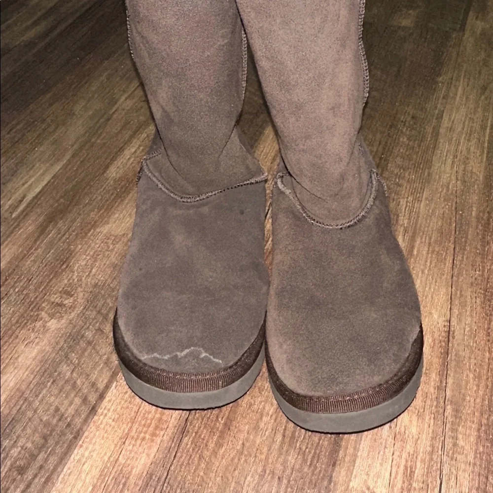 Womens‎ UGG Classic Boots Chocolate Brown Sheepskin no size tag but fits 6/6.5